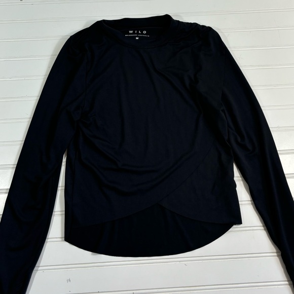 Wilo The Label Black Movement Twist Layer Top Round Neck Pullover Size Medium - Picture 9 of 16